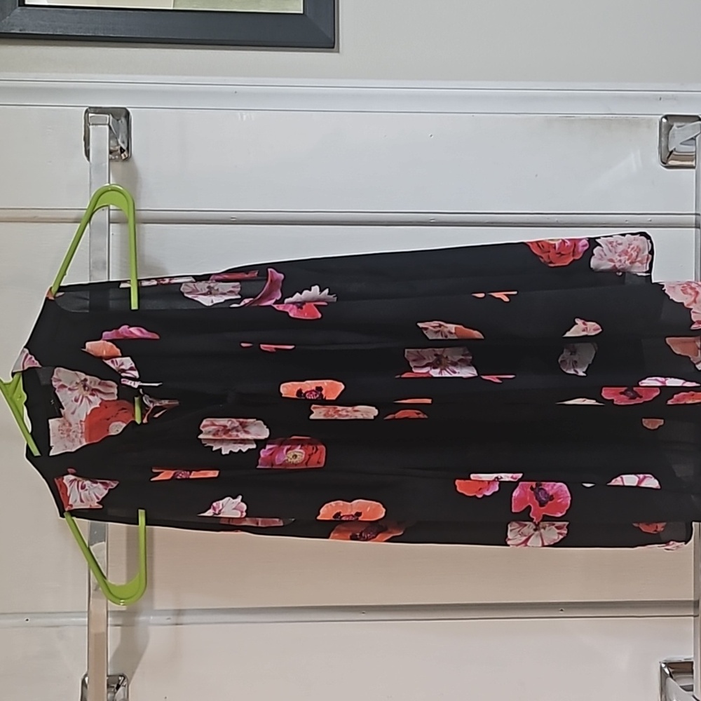 Worthington floral top